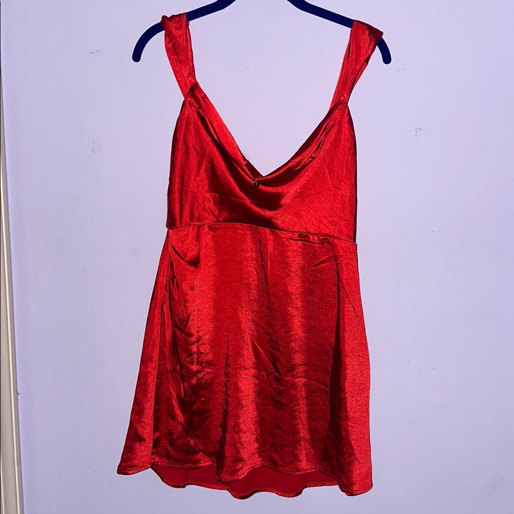 Elegant Red Sleeveless Dress